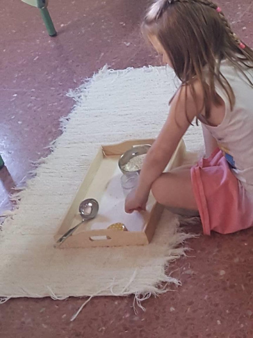 Reflexión sobre la importancia de La Vida Práctica en Montessori y  no ir deprisa en la vida